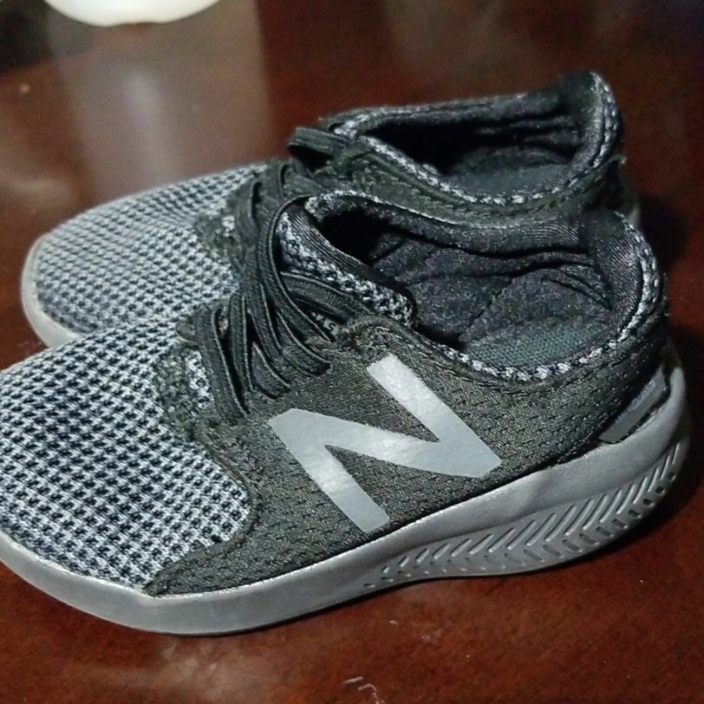 Toddler boys size 7 shoes